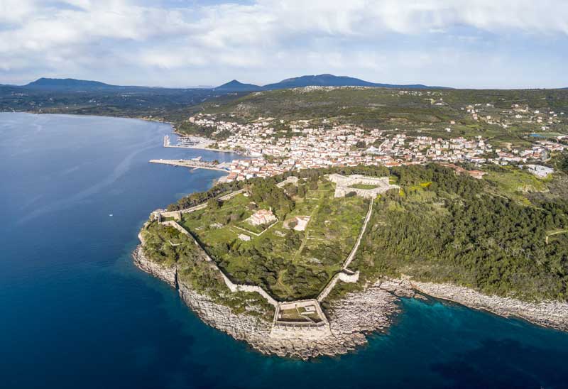 Vue-aerienne-du-Niokastro de Pylos