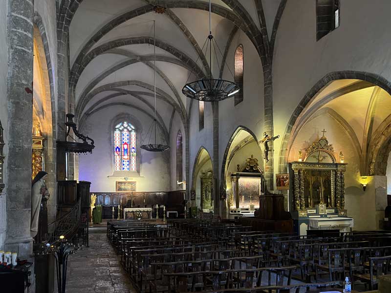 Aups-nef-de-la-collegiale