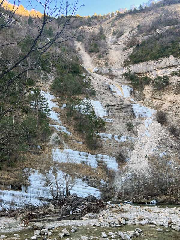 Gorges de la Méouge: cascade gelée