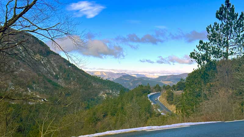Franchissment
                  du Col de- abre