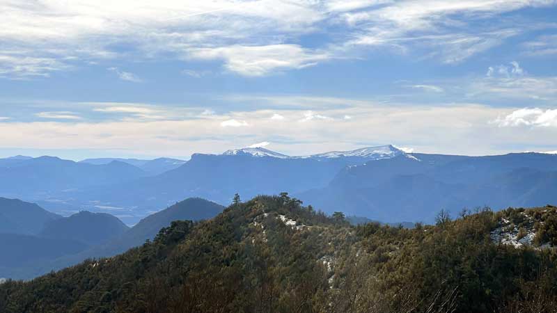 En
            montant le col de Rousset