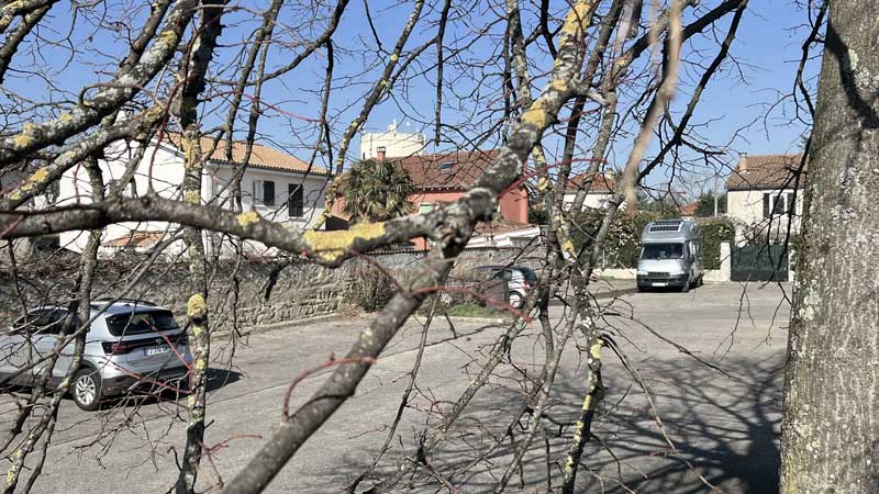 Chaponost-bivouac-dans-le-village