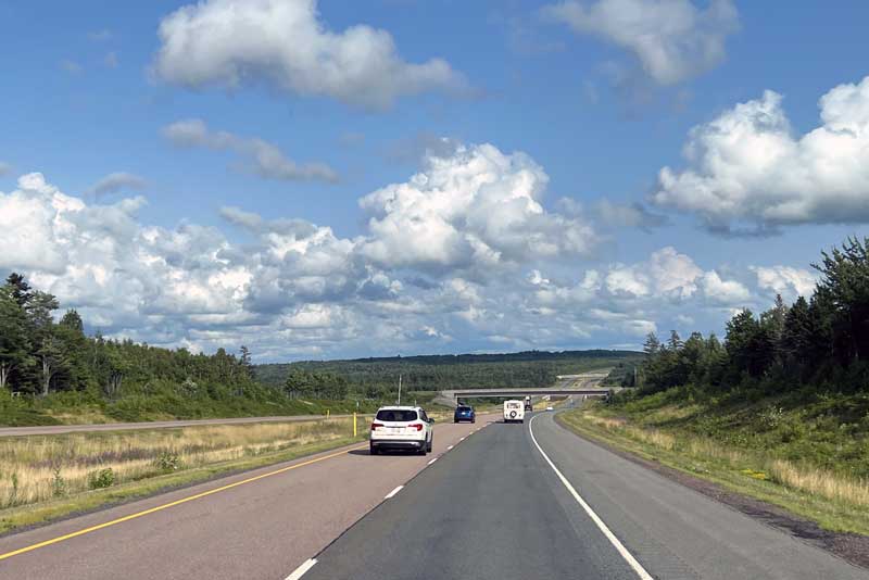 En-suivant-la-Trillium-sur-la-Transcanadienne