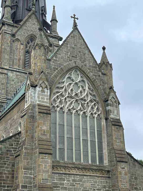 Chevet de la cathedrale Christ Church de
                  Fredericton