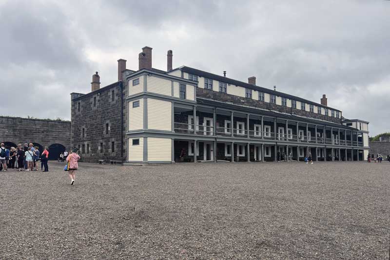 Caserne-dans-la-cour de la citadelle d'Halifax