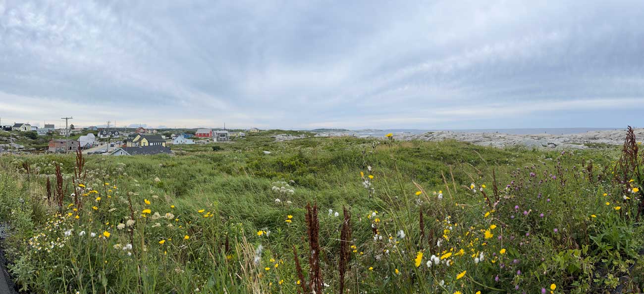 Peggy's
            Cove panoramique vers l'est