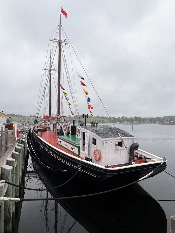 Le Theresa-O'Connor attend les visiteurs du Musée
                  maritime