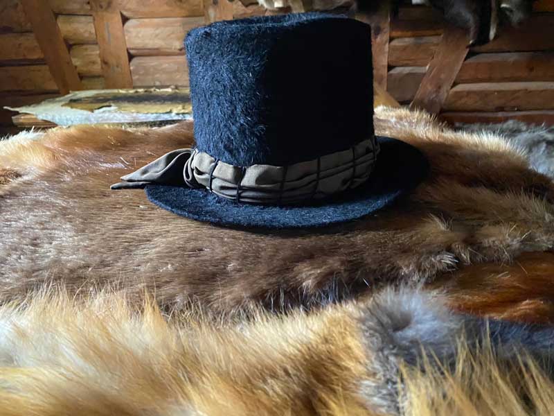 Fourrure-et-chapeau-de-Castor