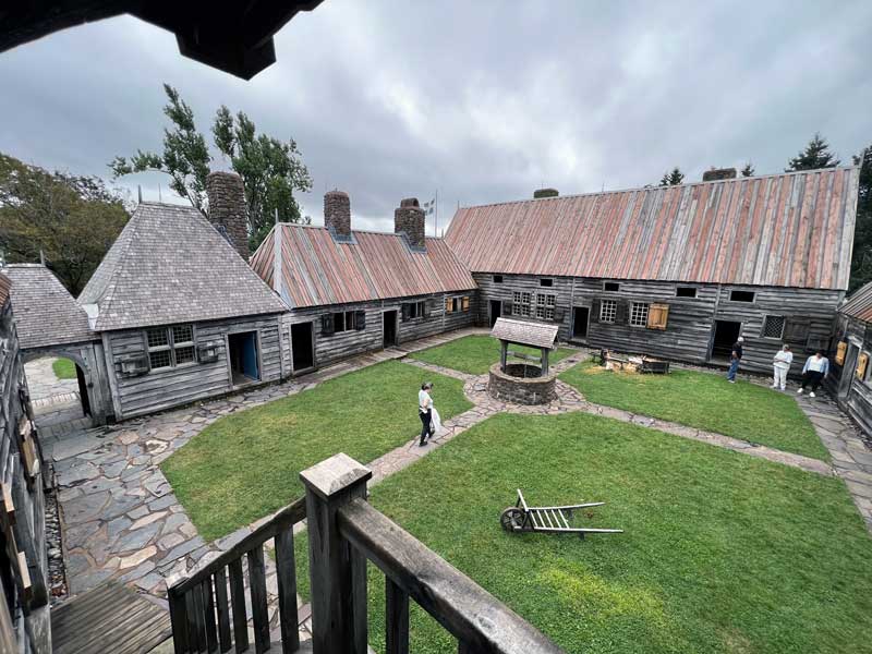 Habitation-de-Port-Royal-cour-centrale.