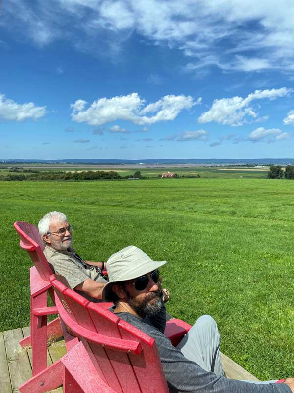 Jean-Paul et Mathieu sur le belvédère de
                  Grandpré