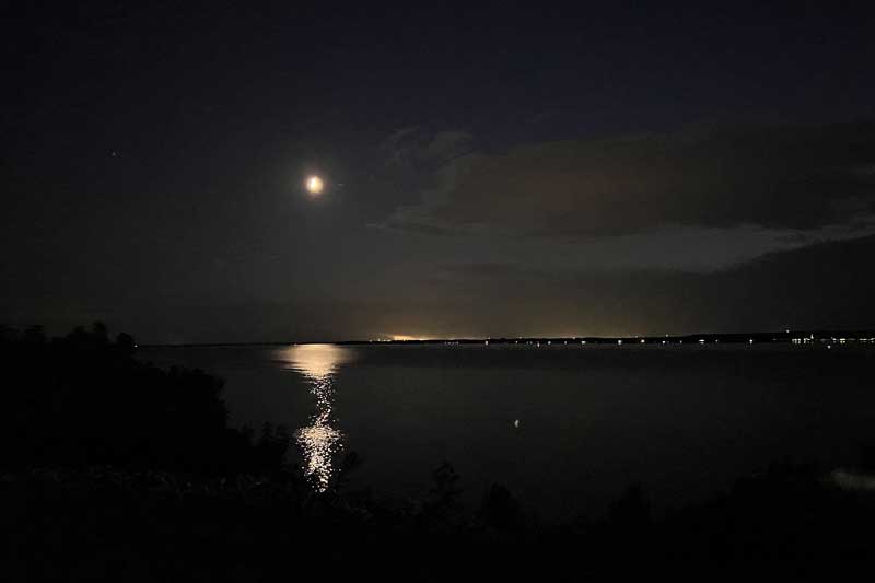 St-Pierre-des-Becquets-nuit-sur-le-fleuve