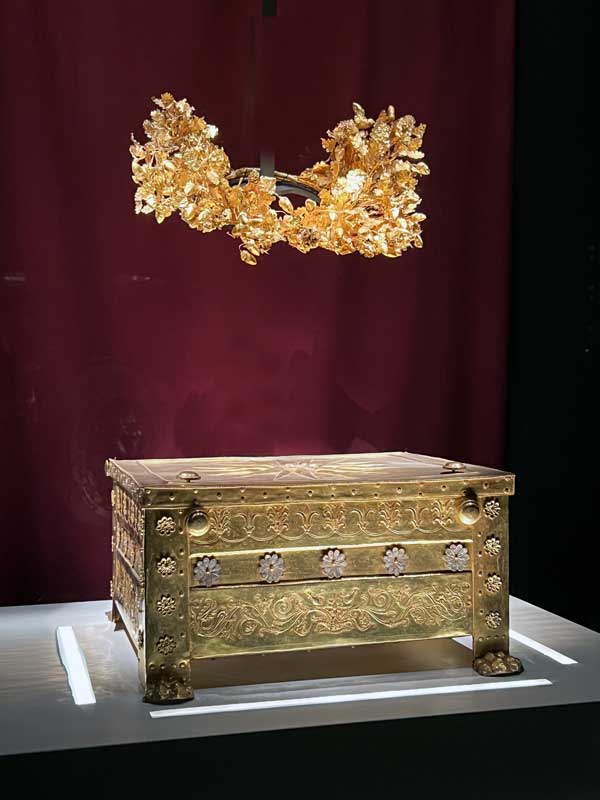 Vergina Coffret en or (larnax) contenant les
                  ossements de Philippe II