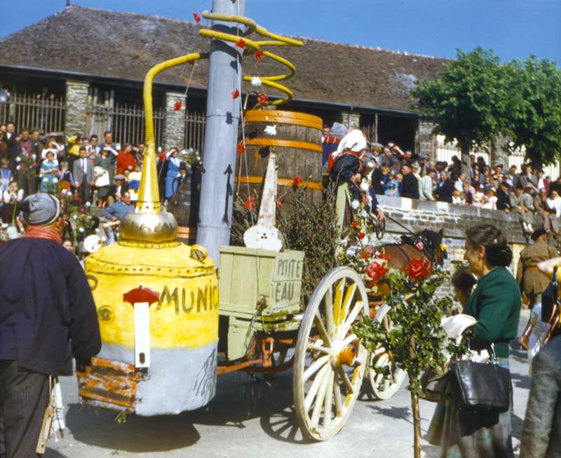 Pentecôte 1955 : l'alambic