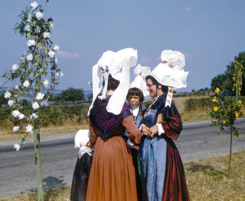 Pardon de Saint-Roch 1955 : les premiers costumes