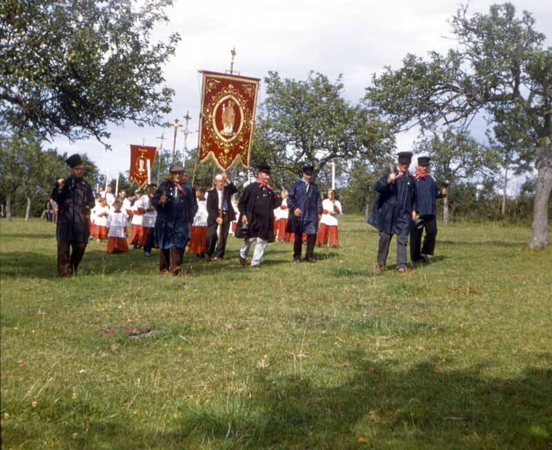 Pardon
              de Saint Roch 1956 : les tintennelles