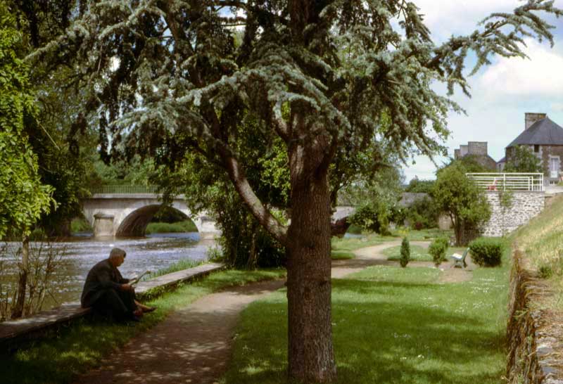 Jardin pubic au bord de l'Orne