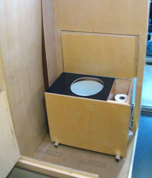 WC tiroir ouvert